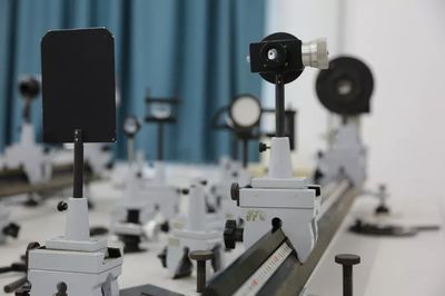 全面提升實驗室品質(zhì)，助力學術(shù)型中學發(fā)展——更美麗的附中系列一